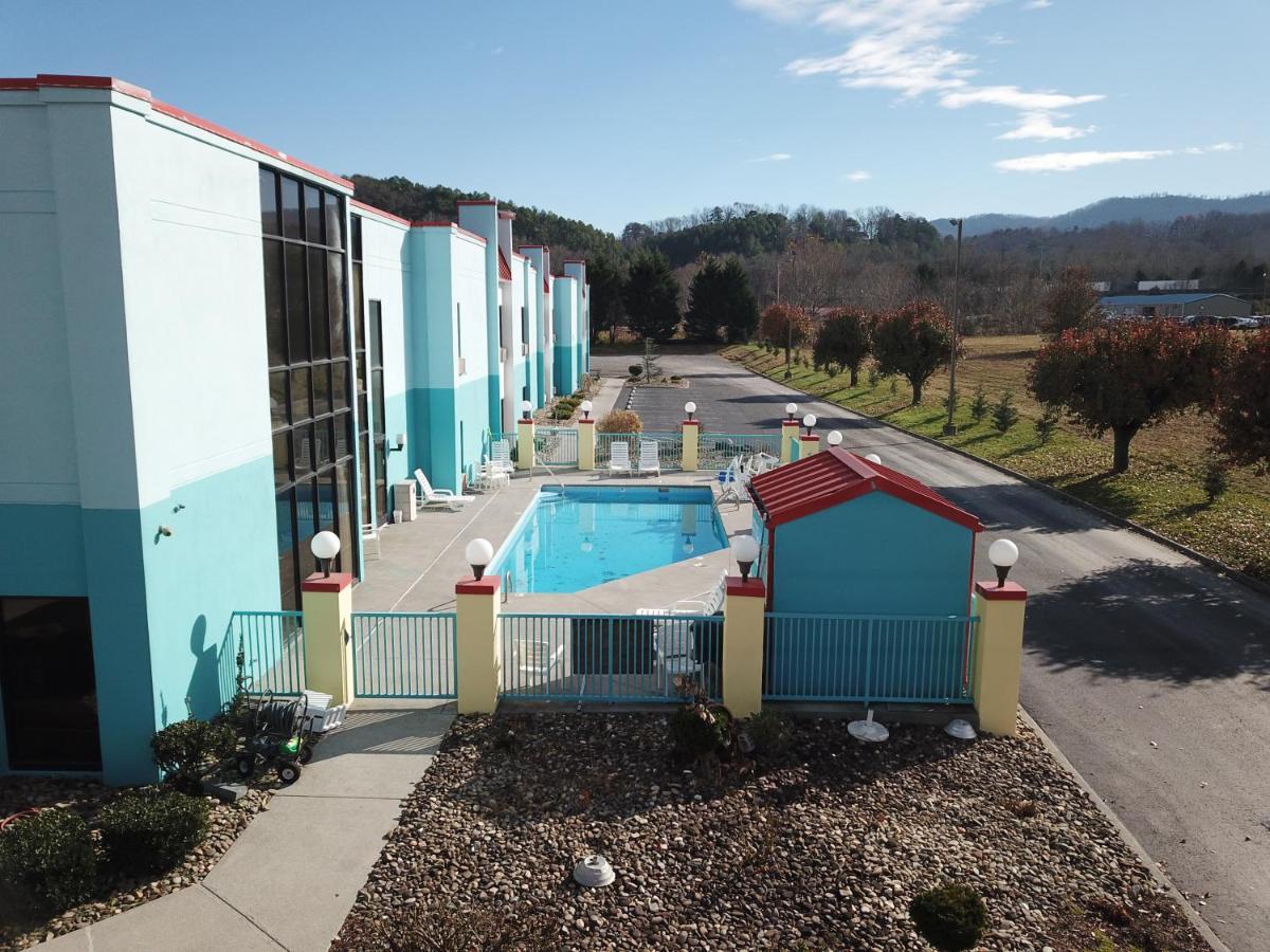 Econo Lodge Newport Extérieur photo