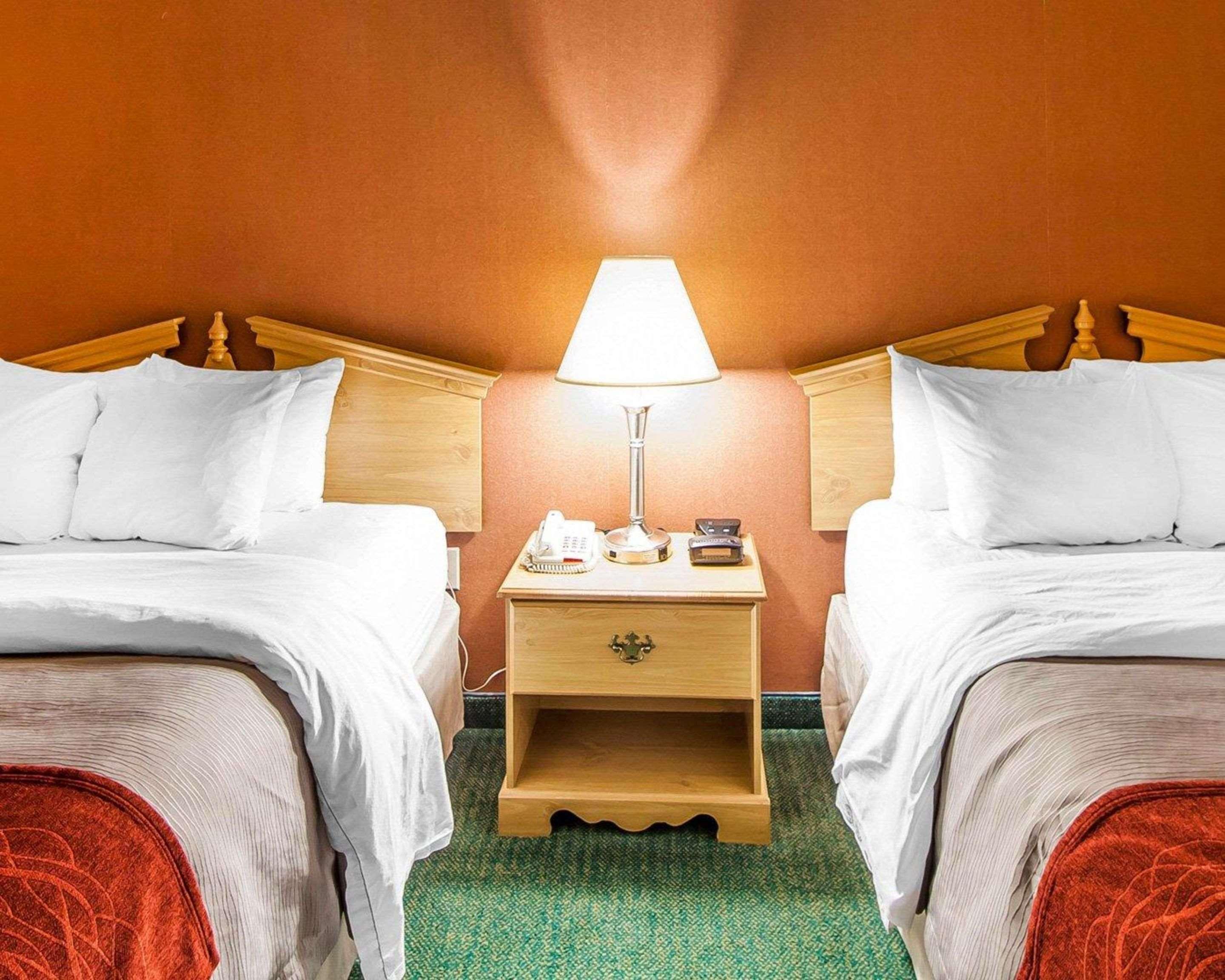 Econo Lodge Newport Extérieur photo