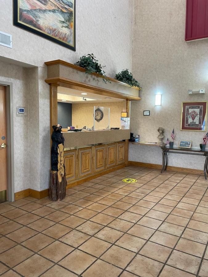 Econo Lodge Newport Extérieur photo